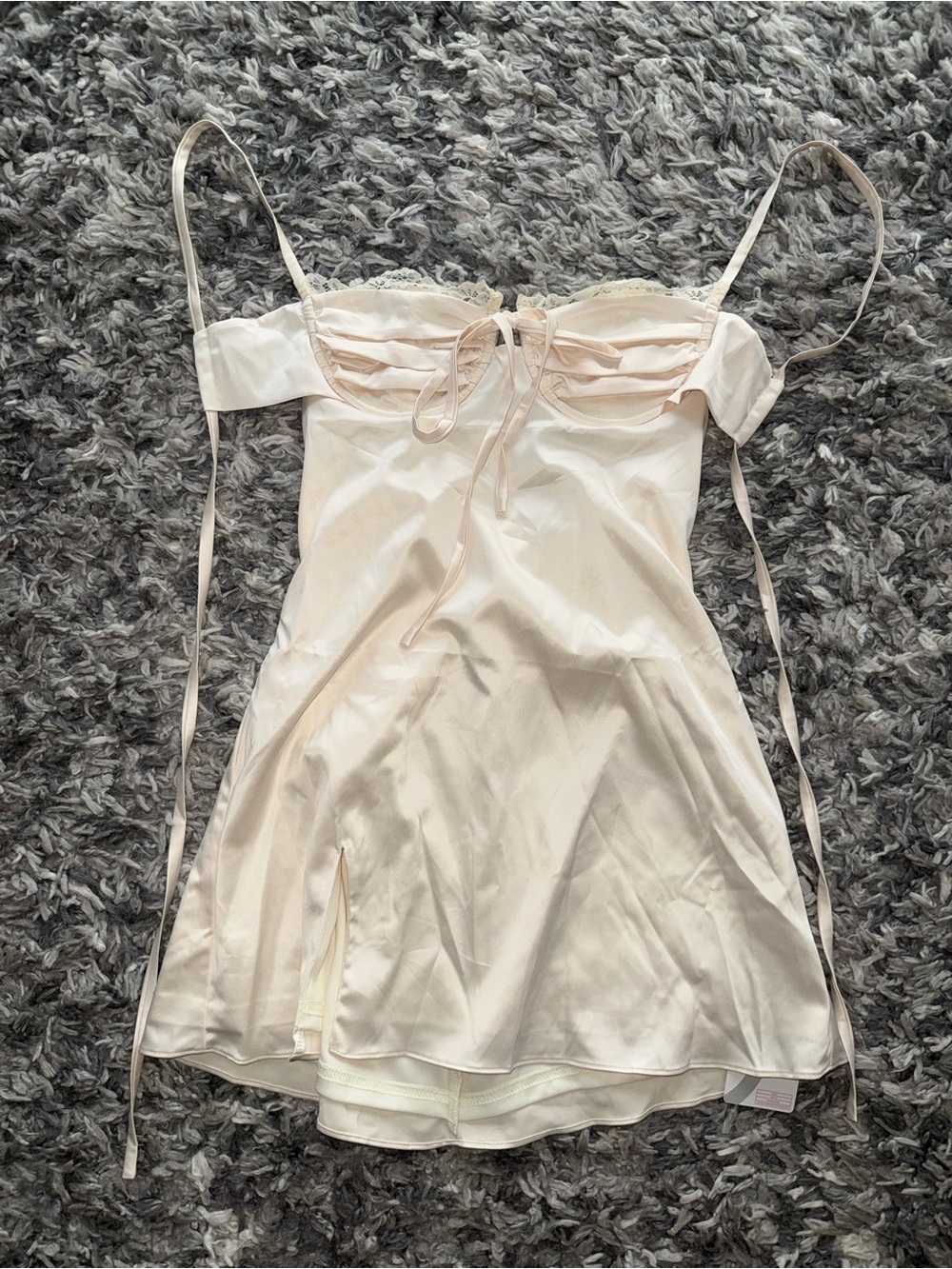 Ivory slip - Picture 2 of 2